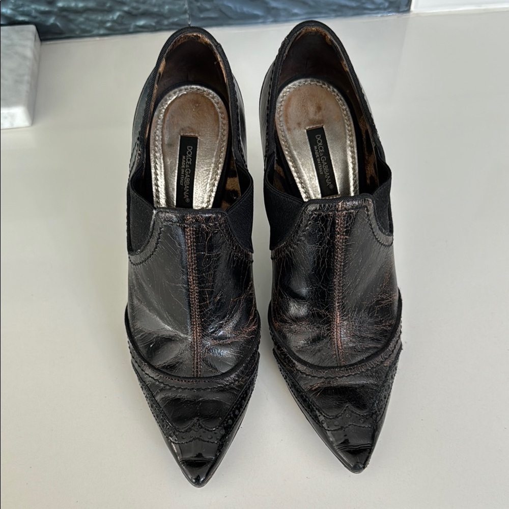 Dolce & Gabbana Black Leather Heels with Pointed Toe